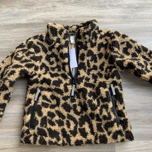 NWT toddler girls Sherpa leopard pullover!
